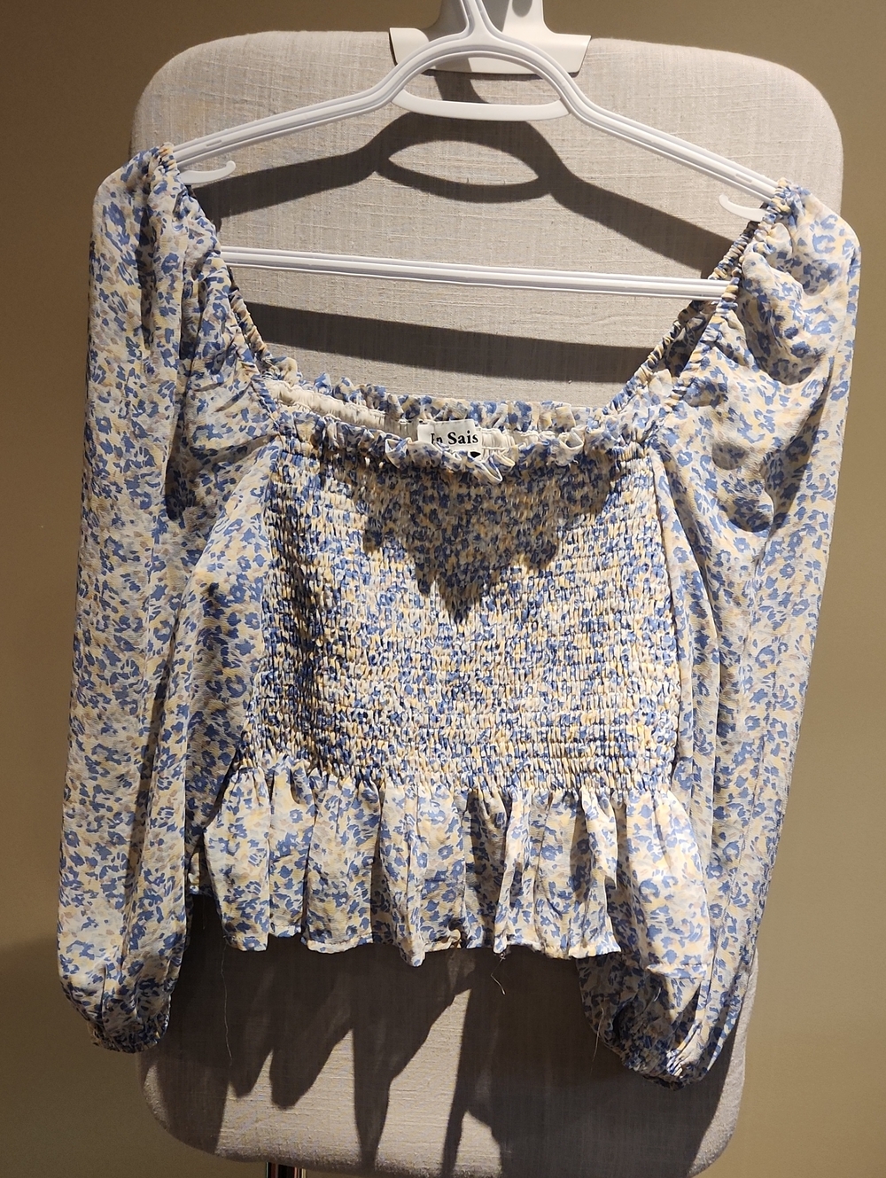 En Saison Blue and Cream Floral Smocked Crop Top